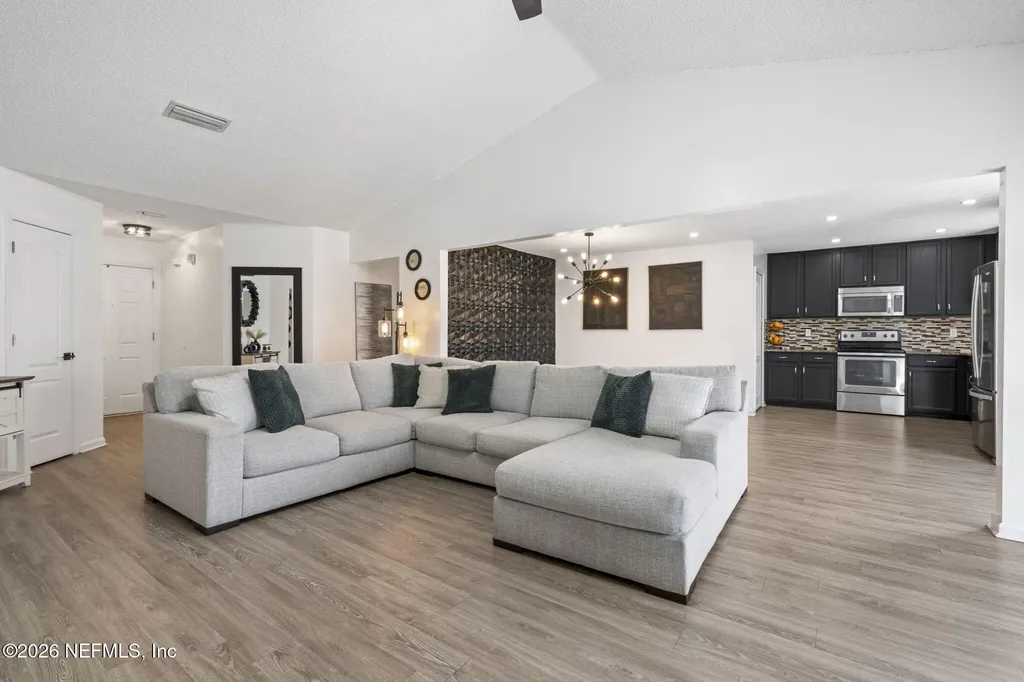 6780 Gentle Oaks Drive Jacksonville FL 32244