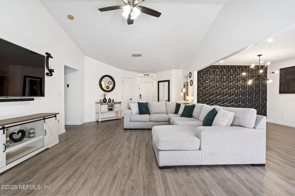 6780 Gentle Oaks Drive Jacksonville FL 32244