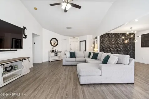 6780 Gentle Oaks Drive Jacksonville FL 32244