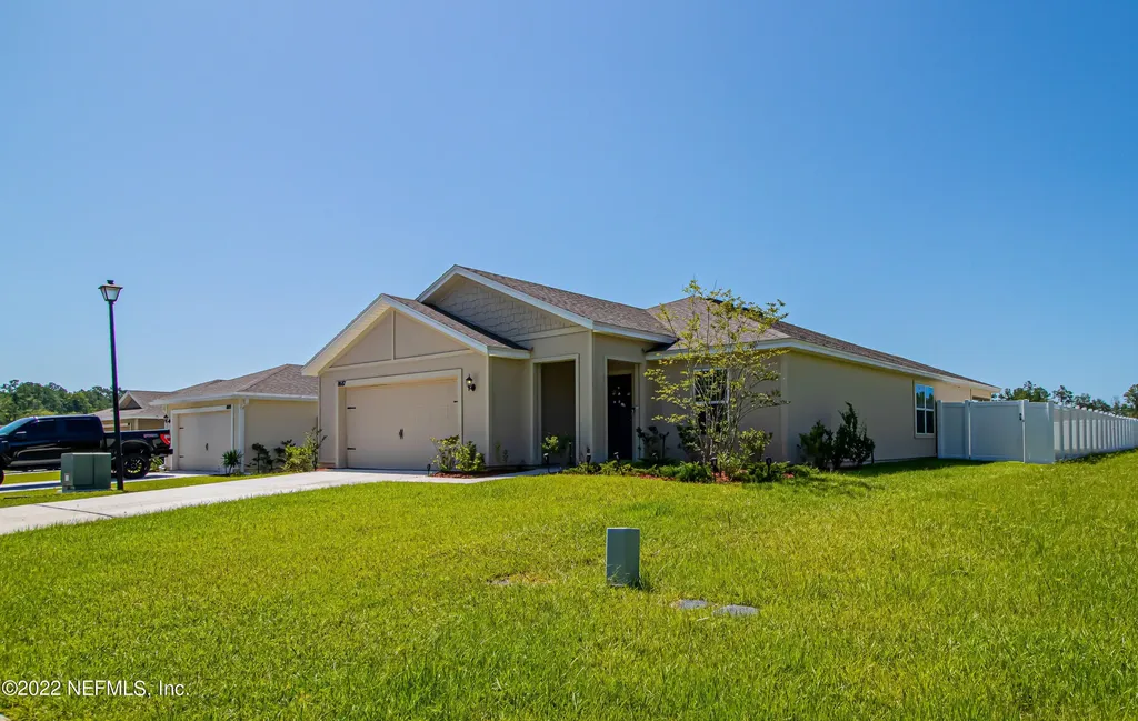 8687 Lake George Circle W Macclenny FL 32063