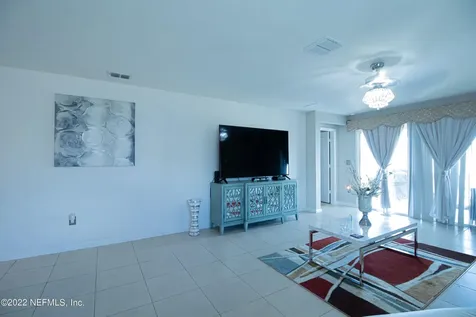 8687 Lake George Circle W Macclenny FL 32063