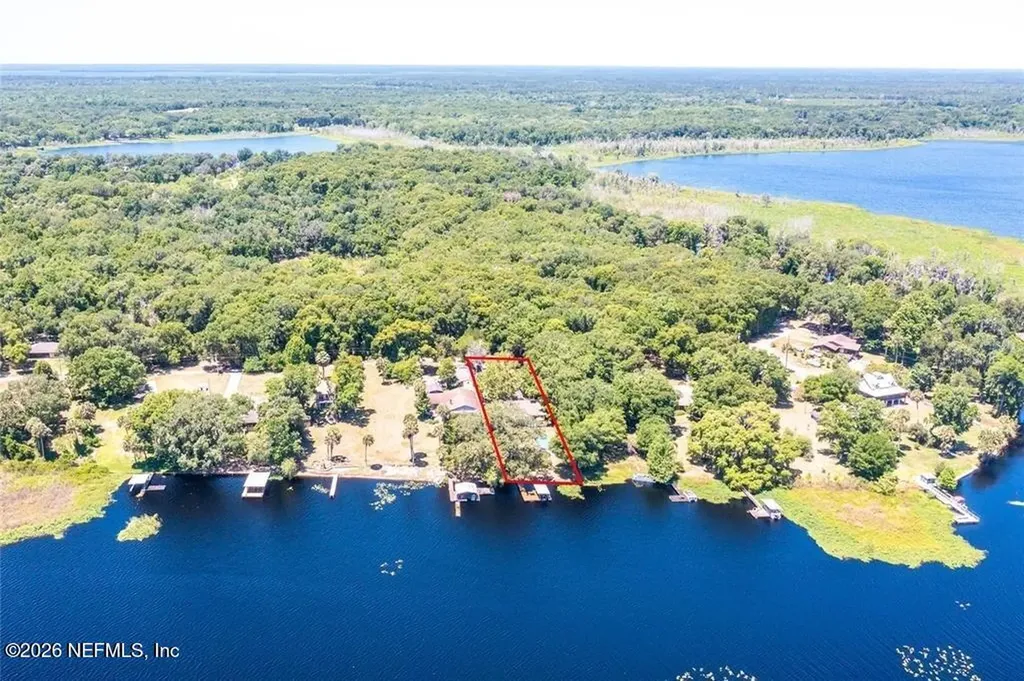 186 Little Orange Lake Drive Hawthorne FL 32640