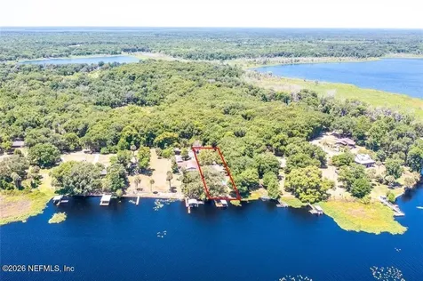 186 Little Orange Lake Drive Hawthorne FL 32640