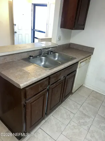 7626 Melissa Court N Jacksonville FL 32210