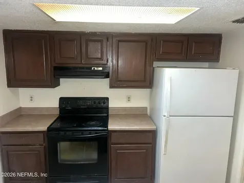 7626 Melissa Court N Jacksonville FL 32210