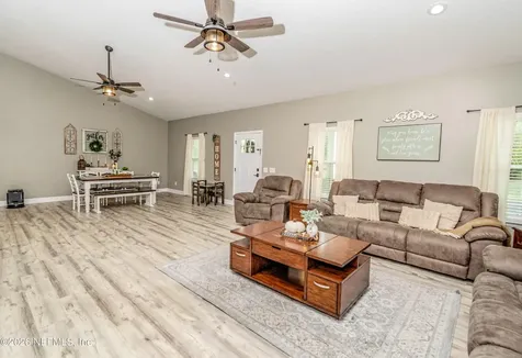 11630 Silver Meadow Drive Glen St. Mary FL 32040