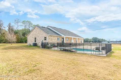 11630 Silver Meadow Drive Glen St. Mary FL 32040