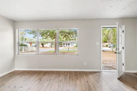 4660 Fredericksburg Avenue Jacksonville FL 32208