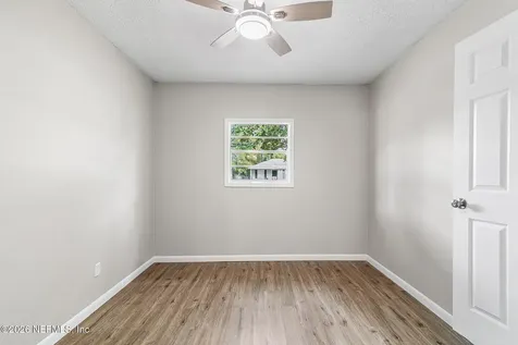 4660 Fredericksburg Avenue Jacksonville FL 32208