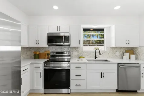 4801 Black Pine Court Jacksonville FL 32210
