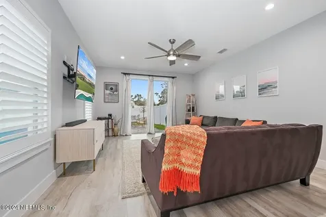 803 7th Avenue S Jacksonville Beach FL 32250