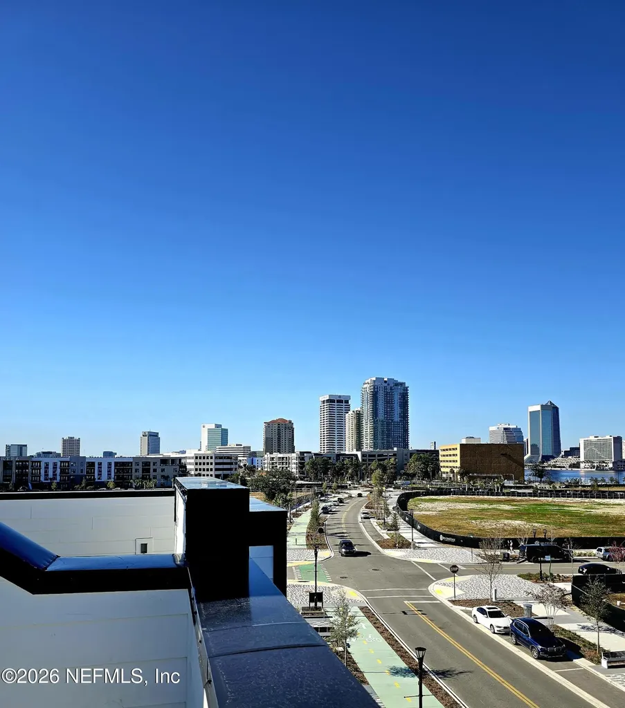 2016 Prudential Drive Jacksonville FL 32207