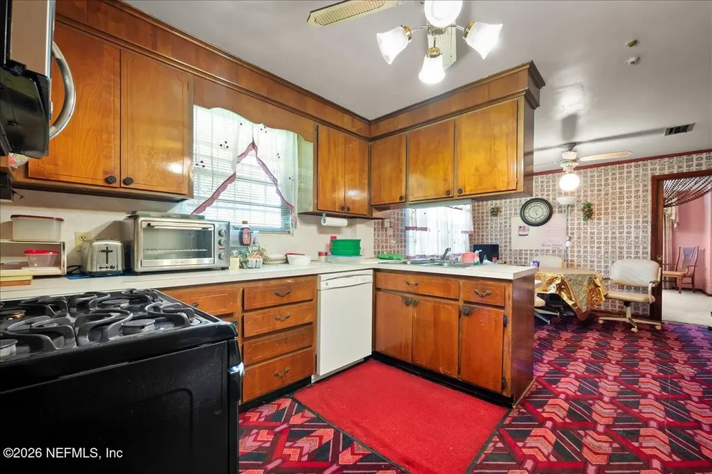 3902 Moncrief Road W Jacksonville FL 32209