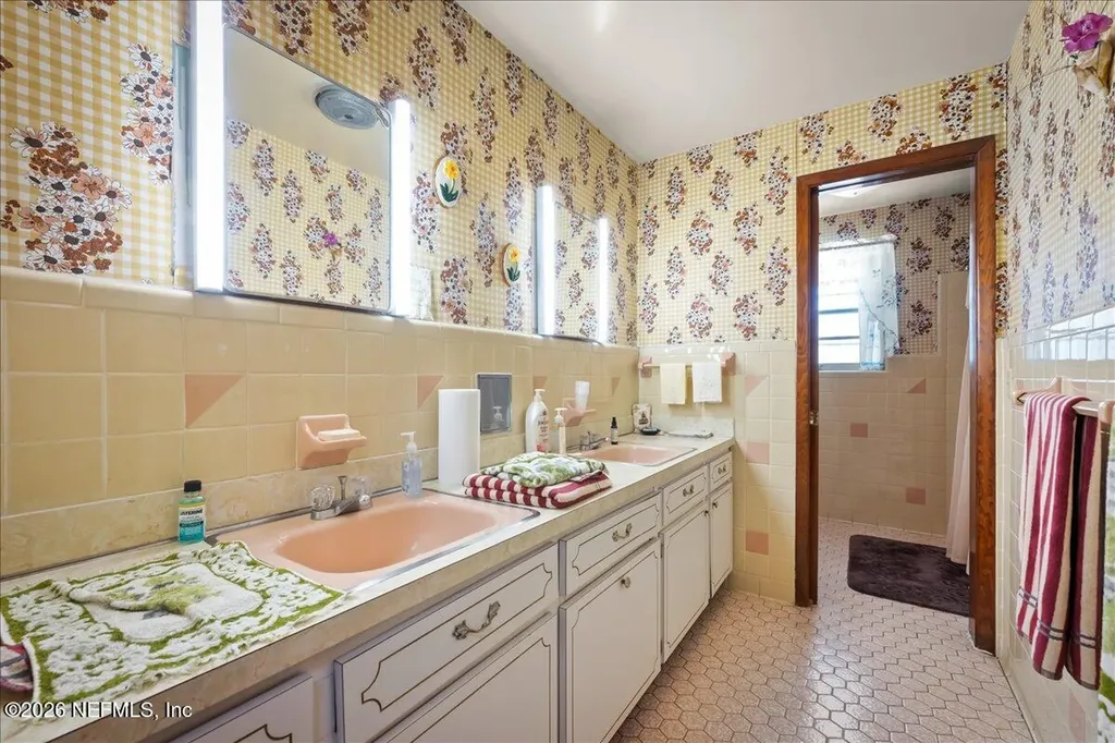 3902 Moncrief Road W Jacksonville FL 32209