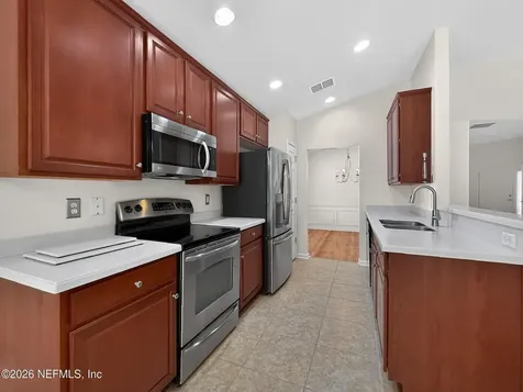 9080 Sweet Tree Trail Jacksonville FL 32256