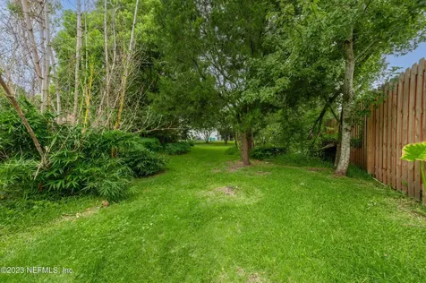 2746 Grayton Court Jacksonville FL 32224