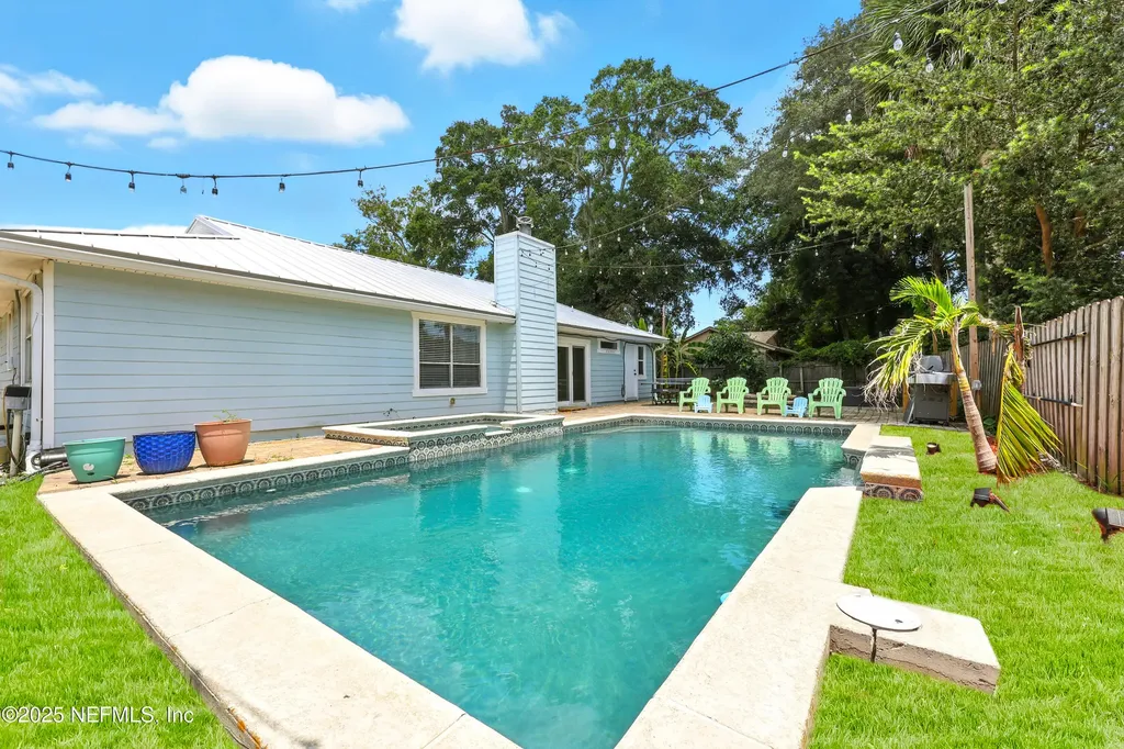 10 Quail Lane Jacksonville Beach FL 32250