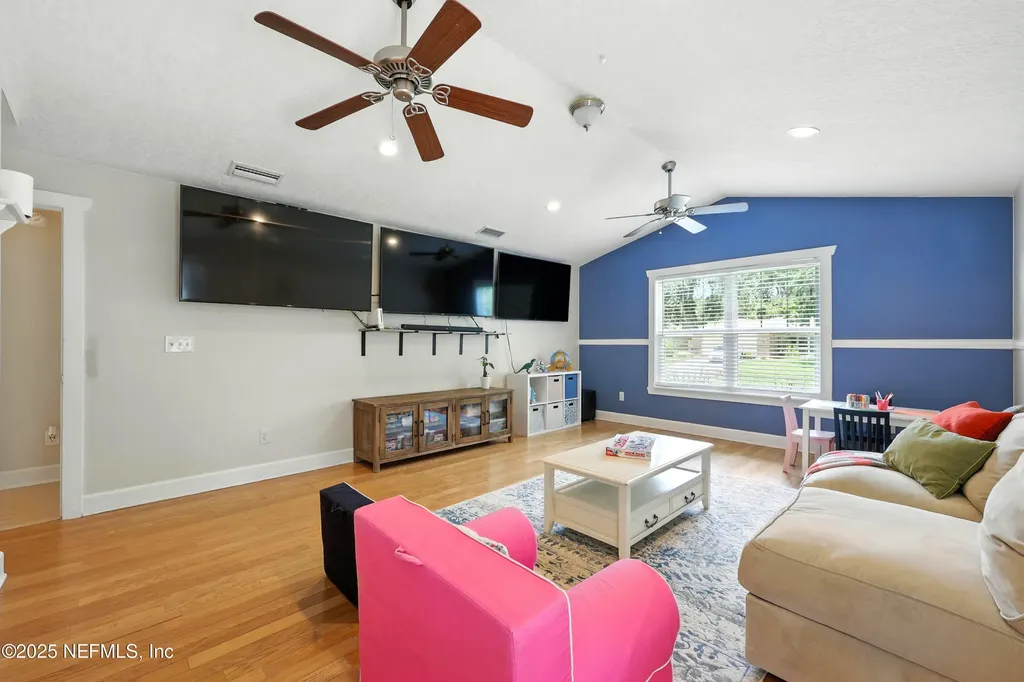 10 Quail Lane Jacksonville Beach FL 32250