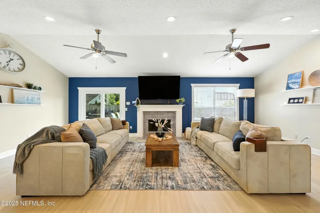 10 Quail Lane Jacksonville Beach FL 32250