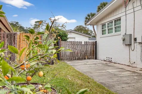 4906 King Richard Road Jacksonville FL 32210
