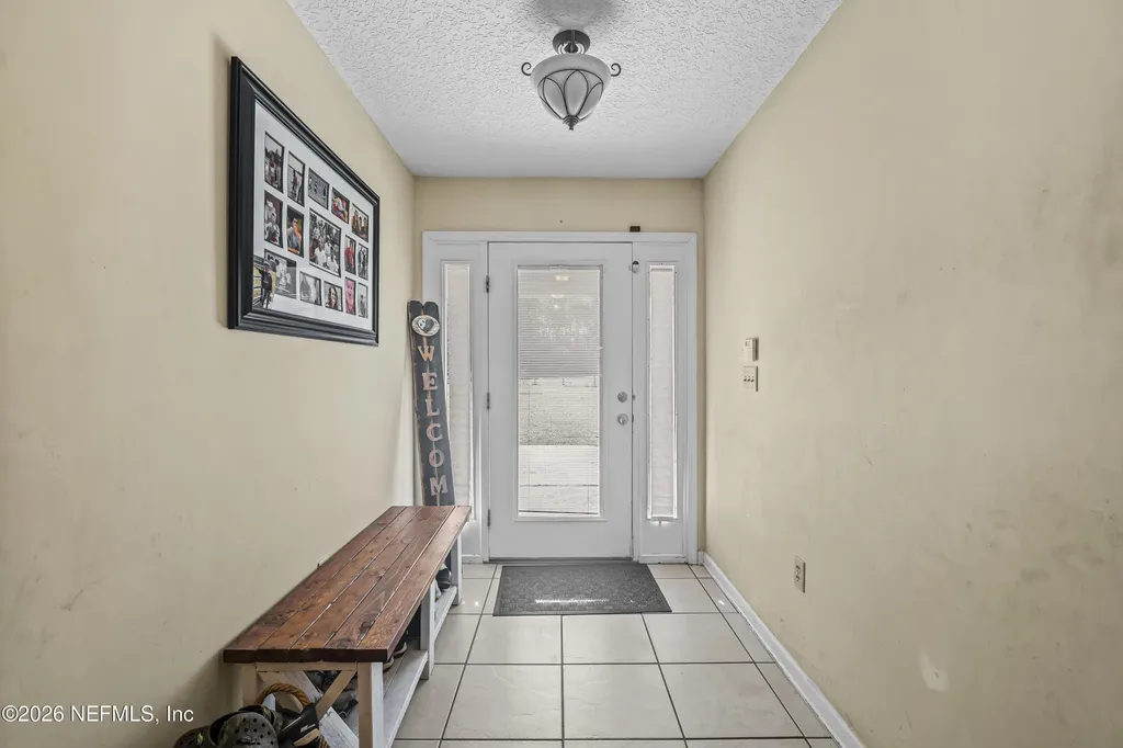 1725 Davidson Farm Road Jacksonville FL 32218
