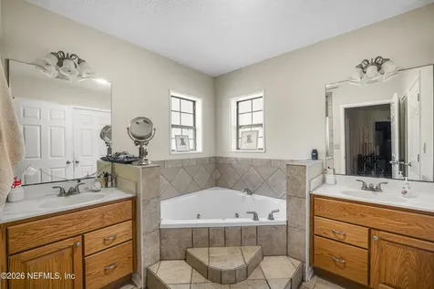1725 Davidson Farm Road Jacksonville FL 32218