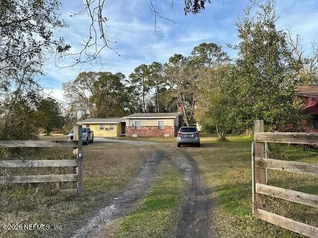8215 Lenox Avenue Jacksonville FL 32221