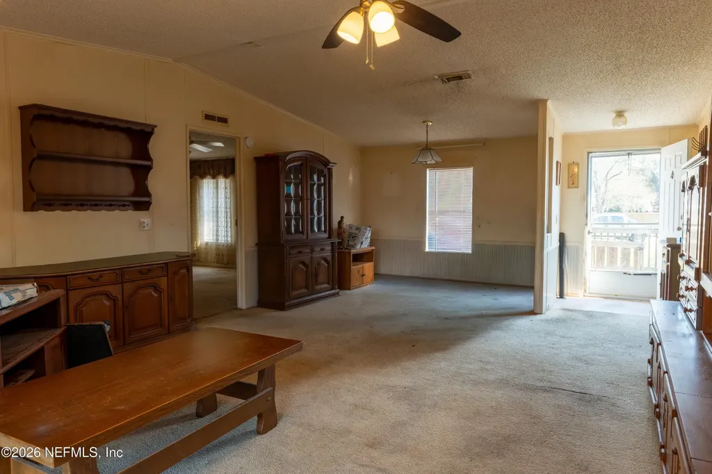 8215 Lenox Avenue Jacksonville FL 32221