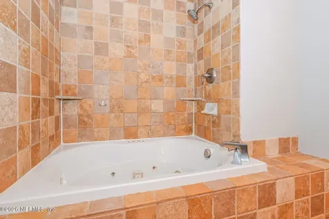 1077 Kings Road Neptune Beach FL 32266