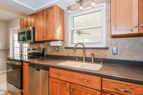 1077 Kings Road Neptune Beach FL 32266