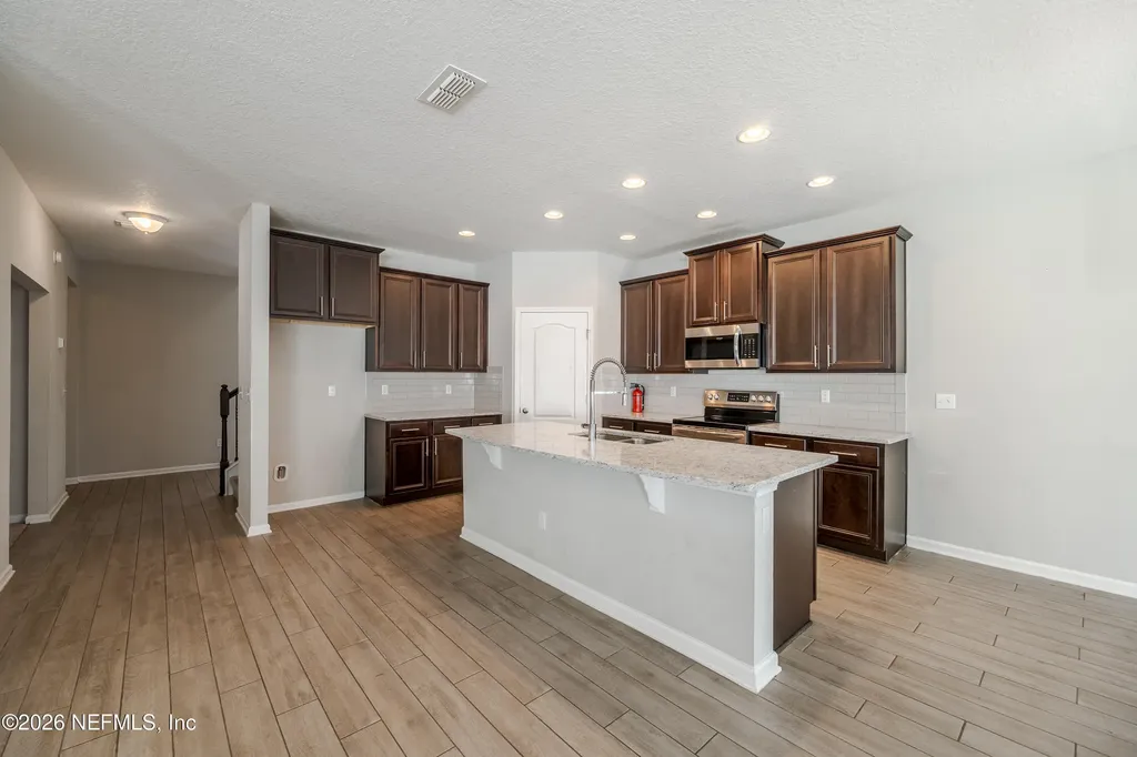 8182 Dancing Fox Street Jacksonville FL 32222
