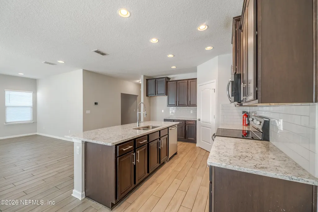 8182 Dancing Fox Street Jacksonville FL 32222