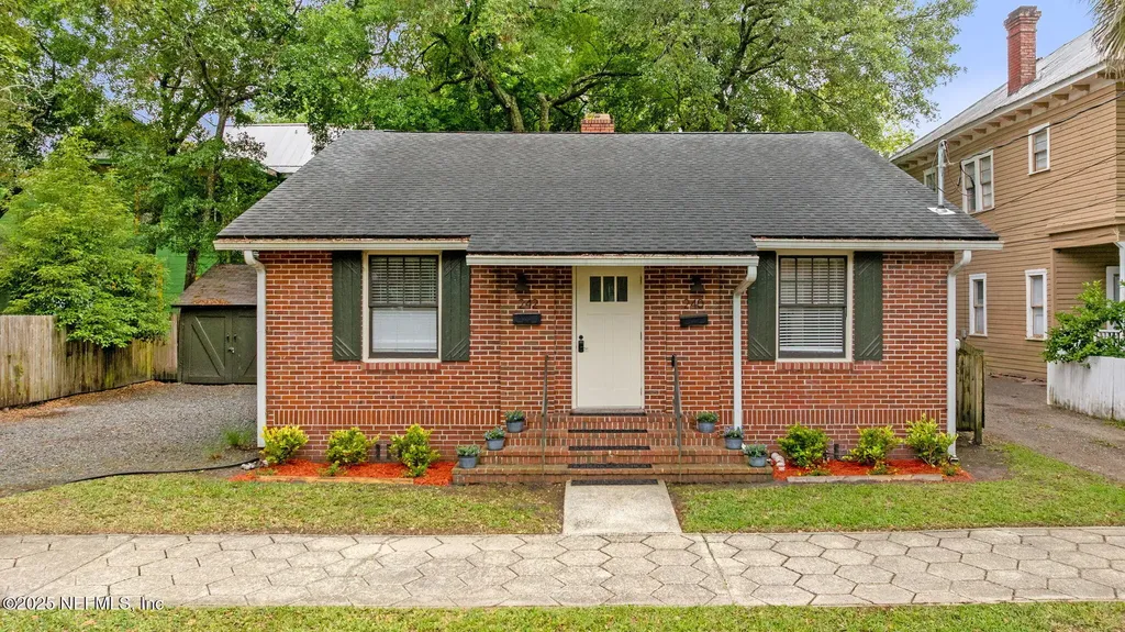 240 E 6th Street Jacksonville FL 32206