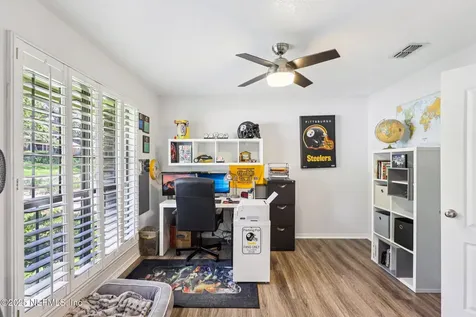 11749 Seaview Drive Jacksonville FL 32225