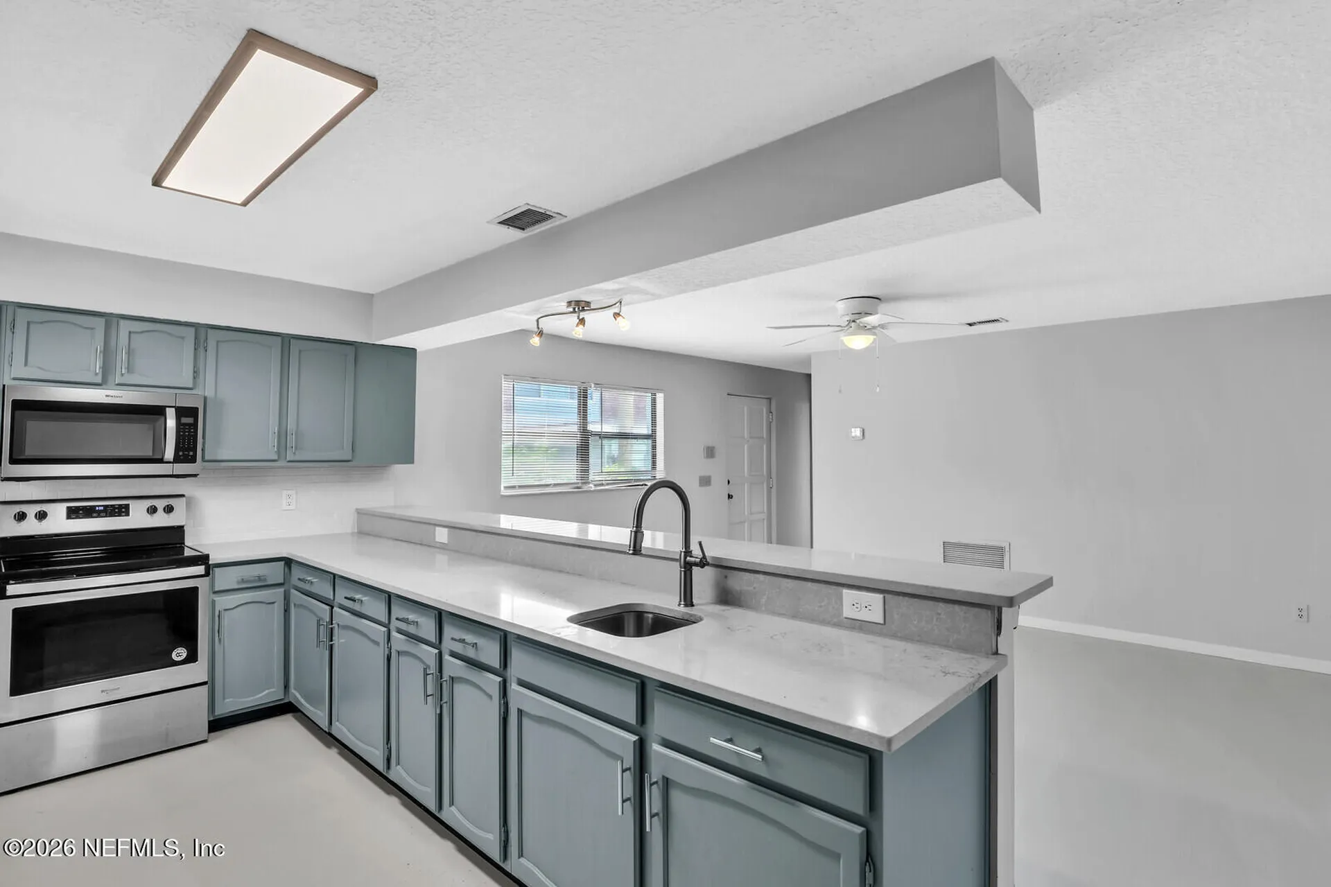 206/208 Hopkins Street Neptune Beach FL 32266