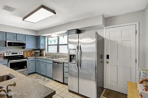 206/208 Hopkins Street Neptune Beach FL 32266