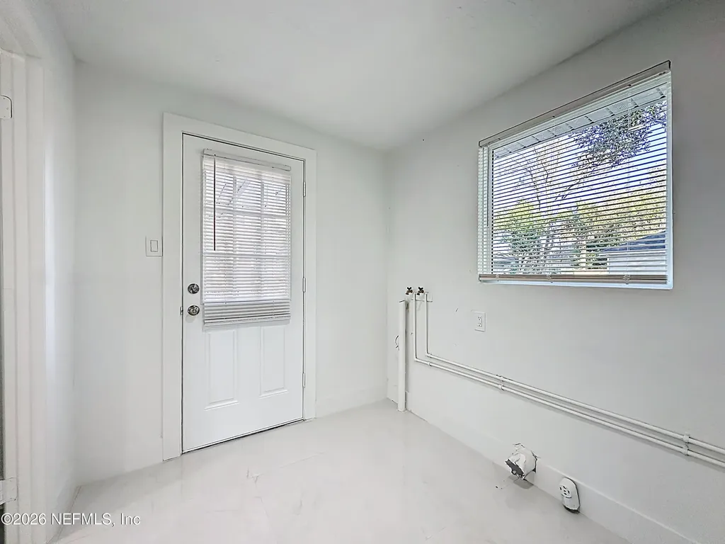 644 Willow Branch Avenue Jacksonville FL 32205