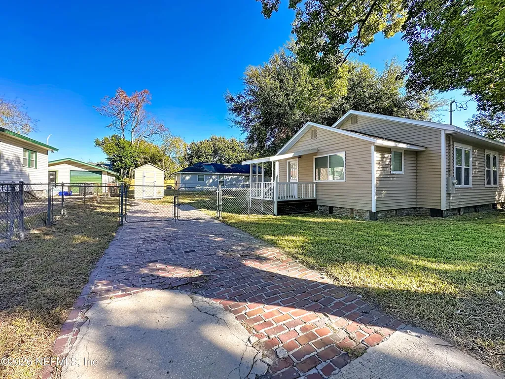 644 Willow Branch Avenue Jacksonville FL 32205
