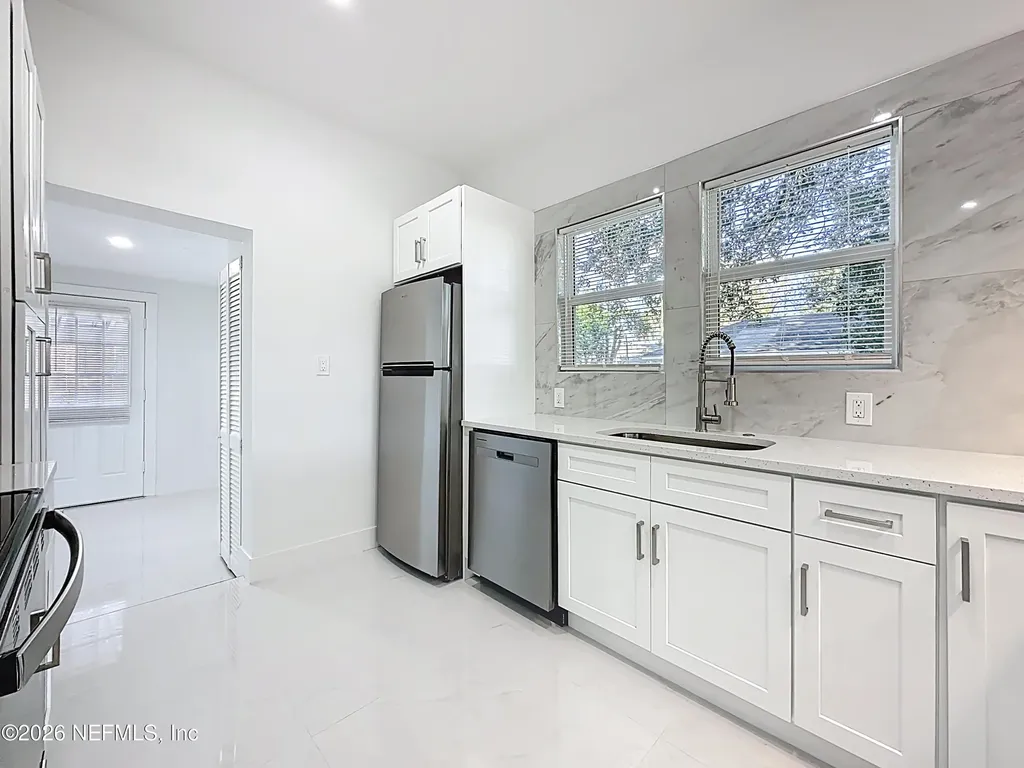 644 Willow Branch Avenue Jacksonville FL 32205