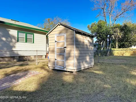 644 Willow Branch Avenue Jacksonville FL 32205