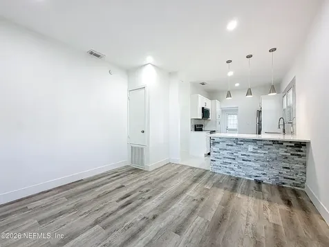 644 Willow Branch Avenue Jacksonville FL 32205