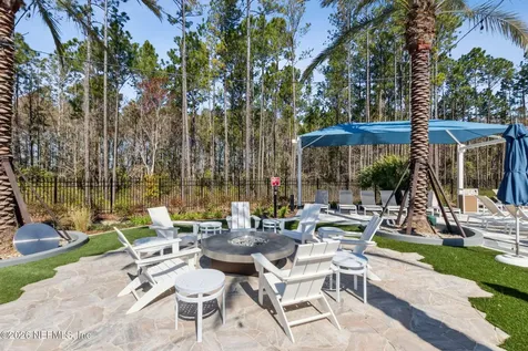 688 Continuum Loop Yulee FL 32097