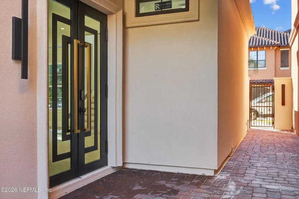8865 La Terrazza Place Jacksonville FL 32217