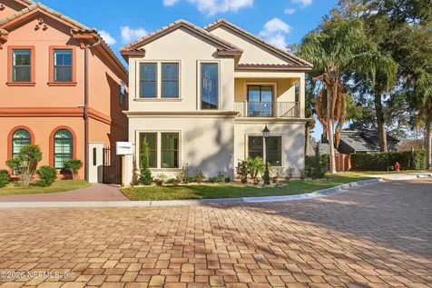 8865 La Terrazza Place Jacksonville FL 32217