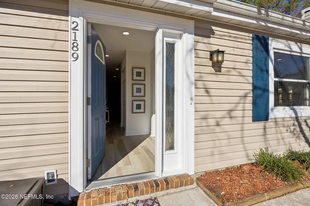 2189 The Woods Drive E Jacksonville FL 32246
