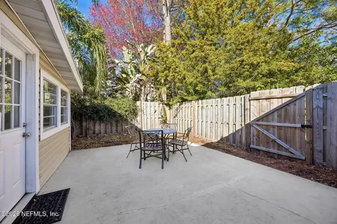 2189 The Woods Drive E Jacksonville FL 32246