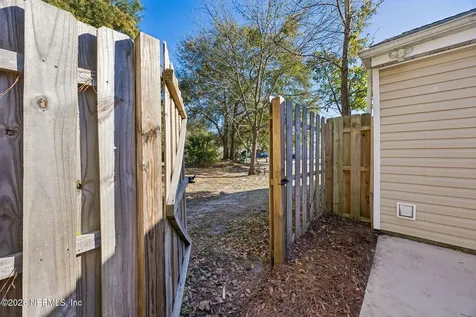 2189 The Woods Drive E Jacksonville FL 32246