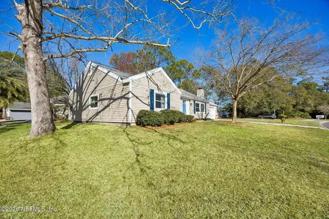 2189 The Woods Drive E Jacksonville FL 32246