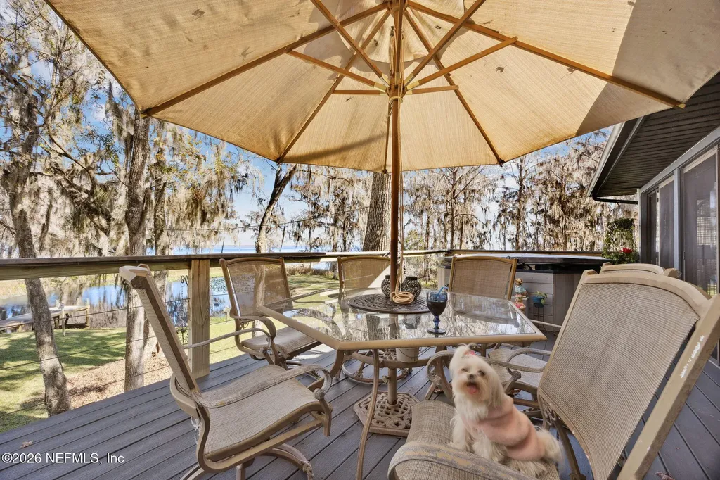 213 E Char Lane Crescent City FL 32112