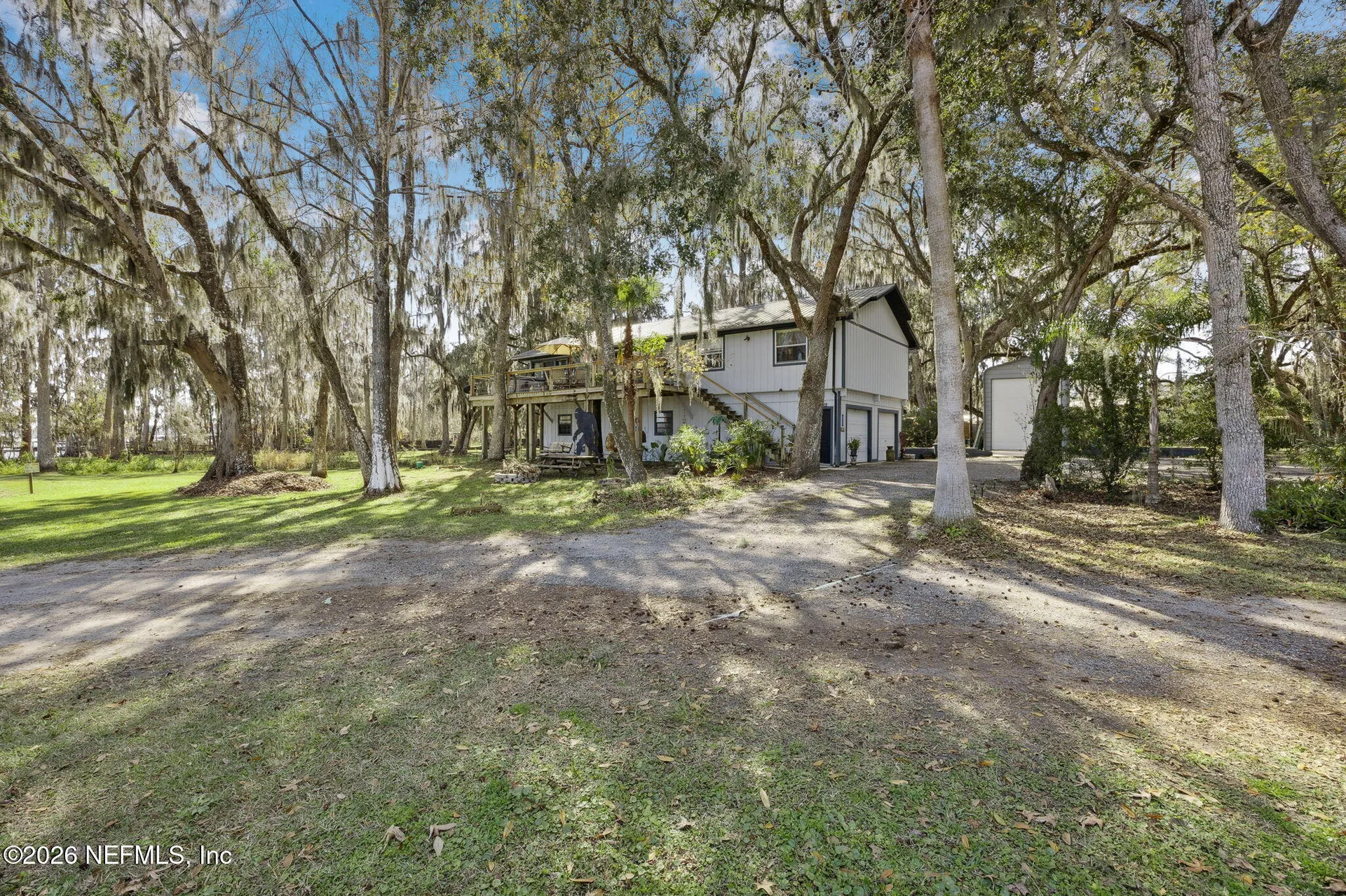 213 E Char Lane Crescent City FL 32112